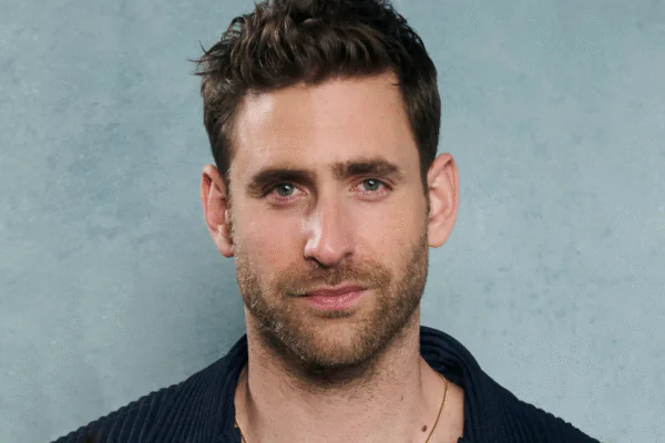 Oliver Jackson Cohen Shirtless 5