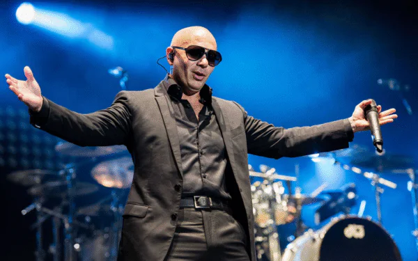 Pitbull Shirtless 3 Pitbull Shirtless 3