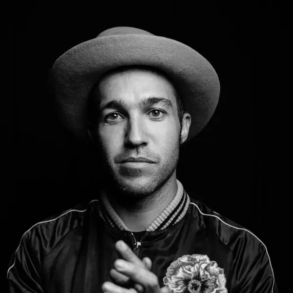 Pete Wentz Shirtless 5