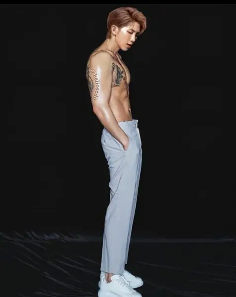 RM Shirtless 3