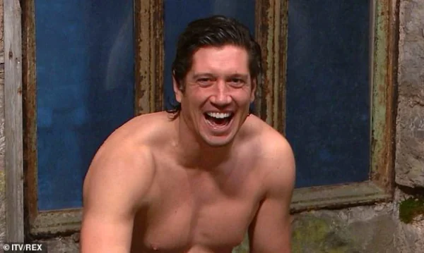 Vernon Kay Shirtless