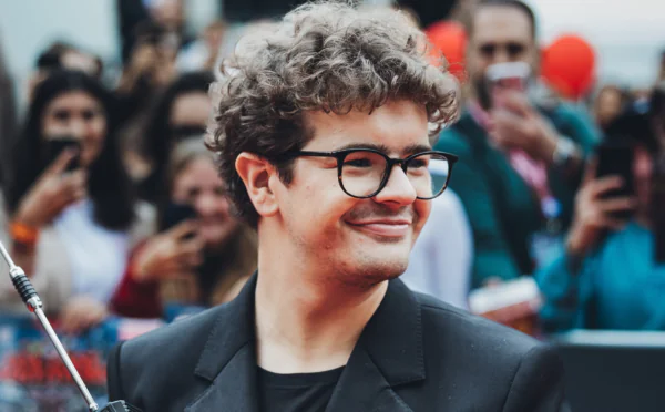 Gaten Matarazzo Shirtless 3