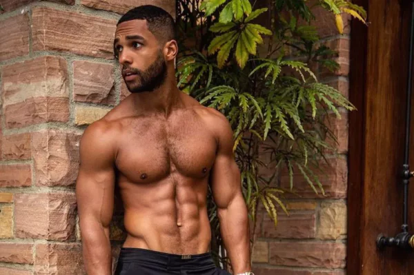 Lucien Laviscount Shirtless 4