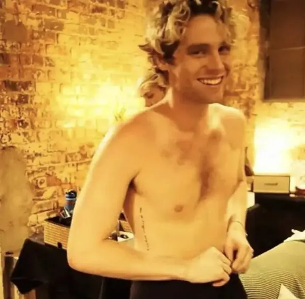 Luke Hemmings Shirtless 4