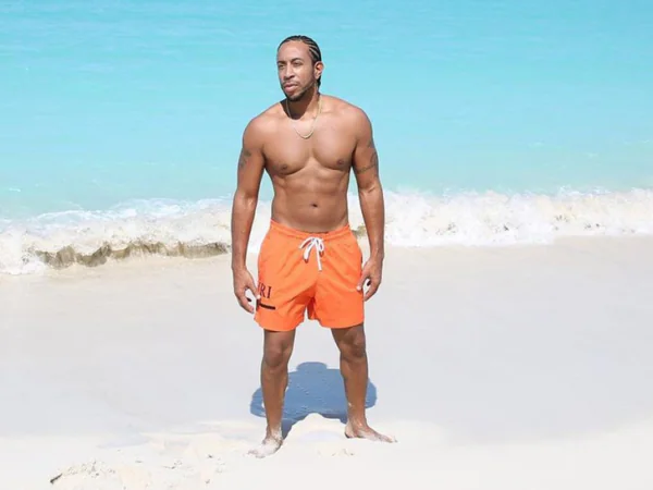 Ludacris Shirtless