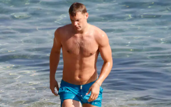 Manuel Neuer Shirtless 5