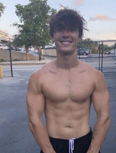 Bryce Hall Shirtless 4 Bryce Hall Shirtless 4