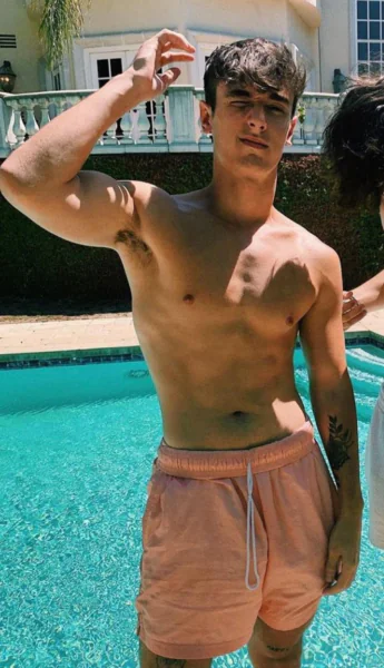 Bryce Hall Shirtless Bryce Hall Shirtless