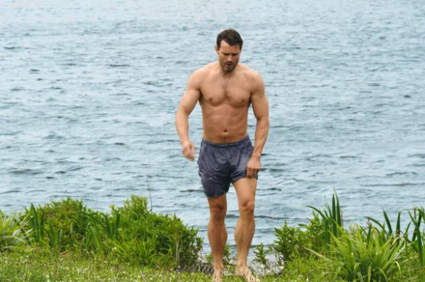 Dermot O'Leary Shirtless 3