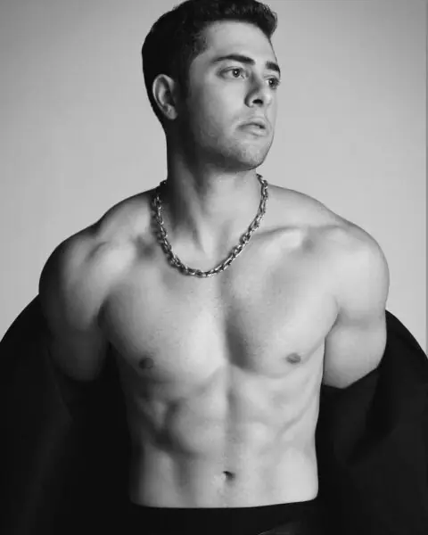 Jaren Lewison Shirtless Jaren Lewison Shirtless