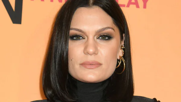 Jessie J Family 4