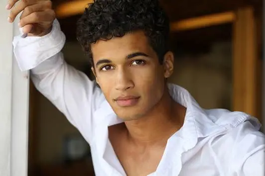 Jordan Fisher Shirtless 2 Jordan Fisher Shirtless 2
