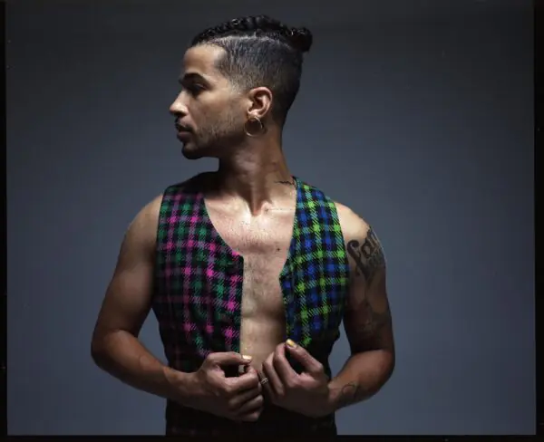 Jordan Fisher Shirtless Jordan Fisher Shirtless