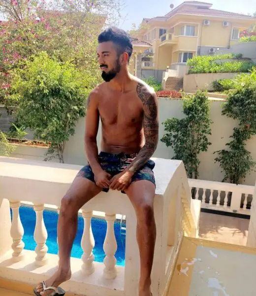 KL Rahul Shirtless 4