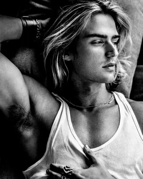 Luke Eisner Shirtless 3