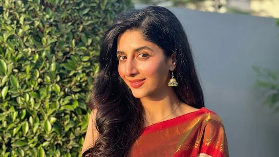 Mawra Hocane Family 3