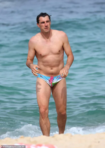 Pat Cummins Shirtless