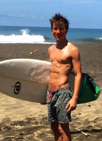 Skyler Gisondo Shirtless Skyler Gisondo Shirtless