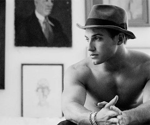 Jeremiah Brent Shirtless 3