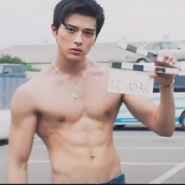 Mackenyu Shirtless 5 Mackenyu Shirtless 5