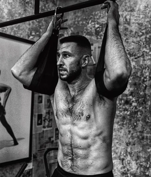 Pablo Schreiber Shirtless 3