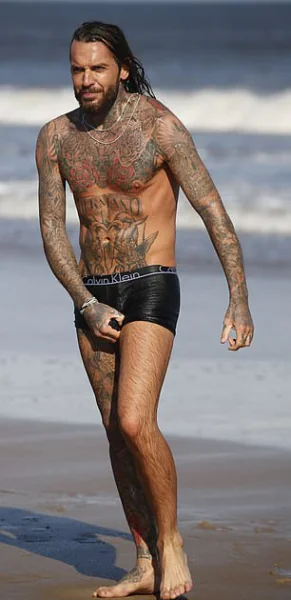 Pete Wicks Shirtless 4