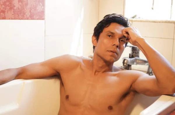 Randeep Hooda Shirtless 3