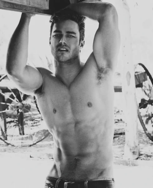 Taylor Kinney Shirtless