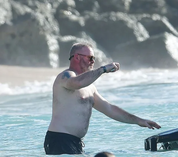 Wayne Rooney Shirtless 3