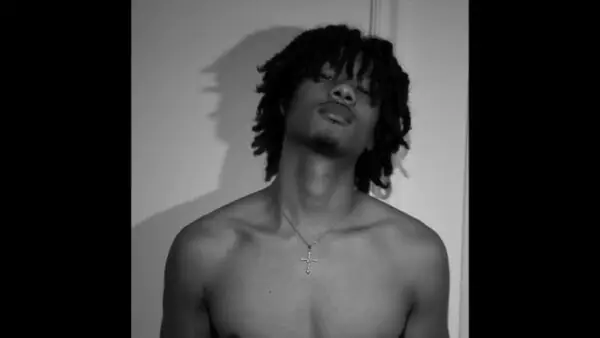 D4vd Shirtless 3