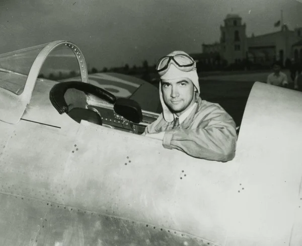 Howard Hughes Family 2