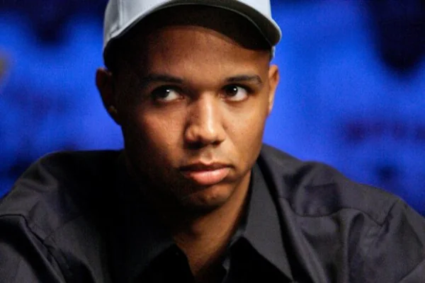 Phil Ivey Shirtless