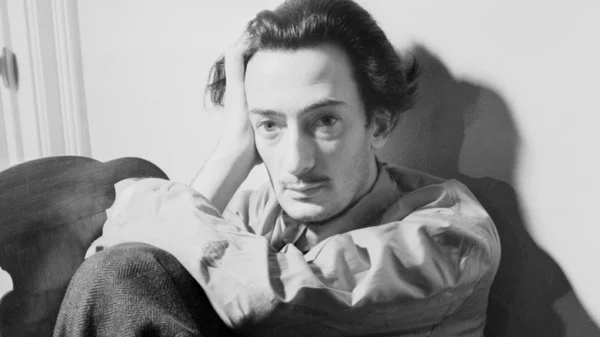 Salvador Dalí Family 5