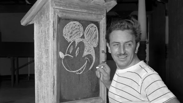 Walt Disney Family 5