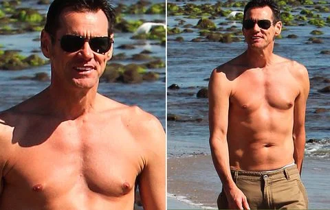 Jim Carrey Shirtless 2 Jim Carrey Shirtless 2