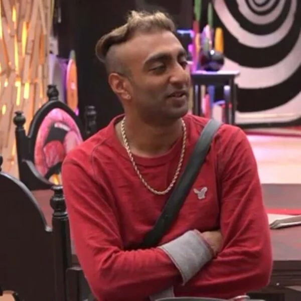 Aakash Dadlani Family