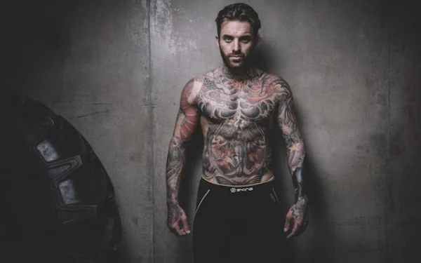 Aaron Chalmers Shirtless 2