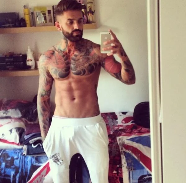 Aaron Chalmers Shirtless 5
