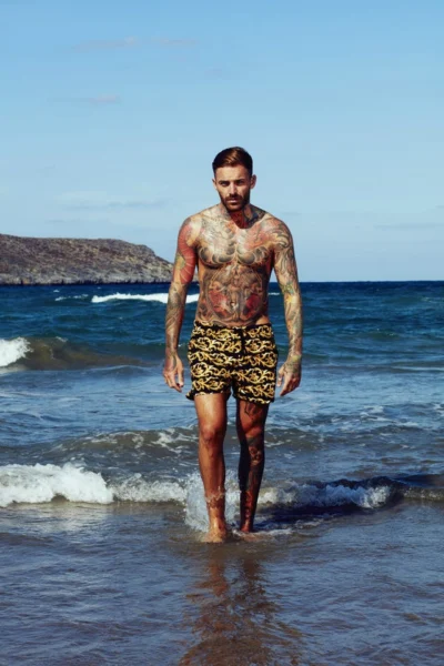 Aaron Chalmers Shirtless