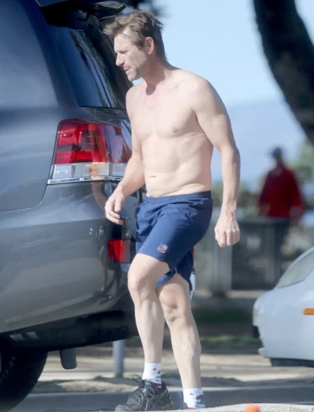 Aaron Eckhart Shirtless 4