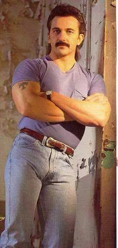 Aaron Tippin Shirtless 5 Aaron Tippin Shirtless 5