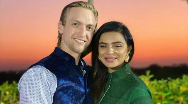 Aashka Goradia Family 3