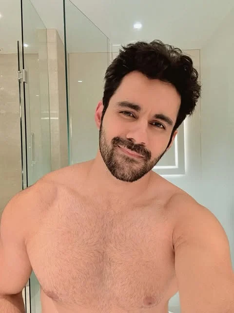 Abhishek Bajaj Shirtless 4
