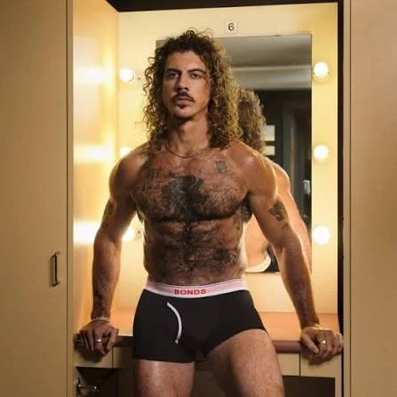 Adam Hyde Shirtless Adam Hyde Shirtless