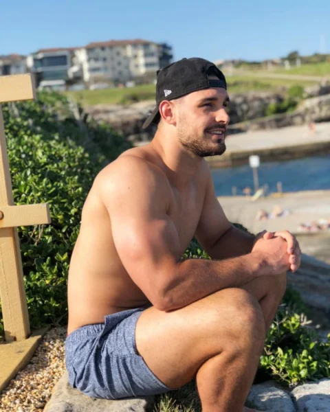 Adam Reynolds Shirtless