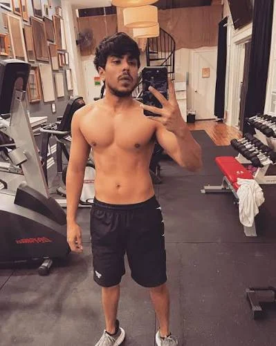 Adarsh Gourav Shirtless Adarsh Gourav Shirtless