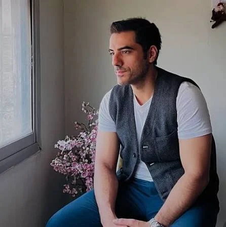 Adeel Hussain Shirtless 3
