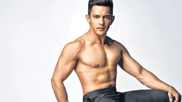 Aditya Narayan Shirtless 2 Aditya Narayan Shirtless 2