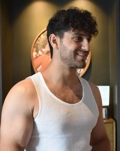 Adnan Raza Mir Shirtless