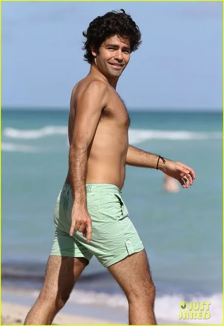 Adrian Grenier Shirtless